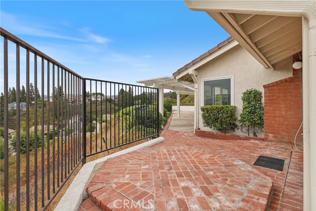 614 S Pathfinder Trail, Anaheim Hills CA: https://media.crmls.org/medias/15336e8c-fce4-462d-84f1-b493ba337491.jpg