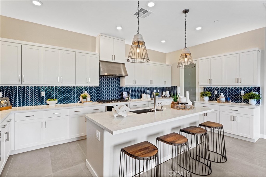 15344636 E43C 479F A653 0A8Ff55Ee1D9 419 Transport, Tustin, Ca 92782 &Lt;Span Style='BackgroundColor:transparent;Padding:0Px;'&Gt; &Lt;Small&Gt; &Lt;I&Gt; &Lt;/I&Gt; &Lt;/Small&Gt;&Lt;/Span&Gt;