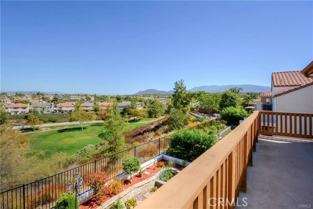 Detail Gallery Image 6 of 8 For 45316 Saint Tisbury, Temecula,  CA 92592 - 5 Beds | 4 Baths