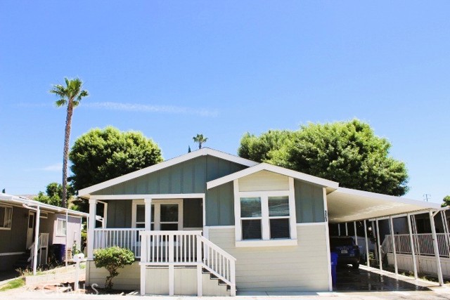 29021 Bouquet Canyon Road, Saugus CA: https://media.crmls.org/medias/15348734-57af-4f4b-84d3-dc9371071c38.jpg