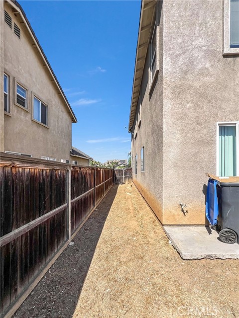 Detail Gallery Image 37 of 38 For 13127 Yellowwood St, Moreno Valley,  CA 92553 - 5 Beds | 3 Baths