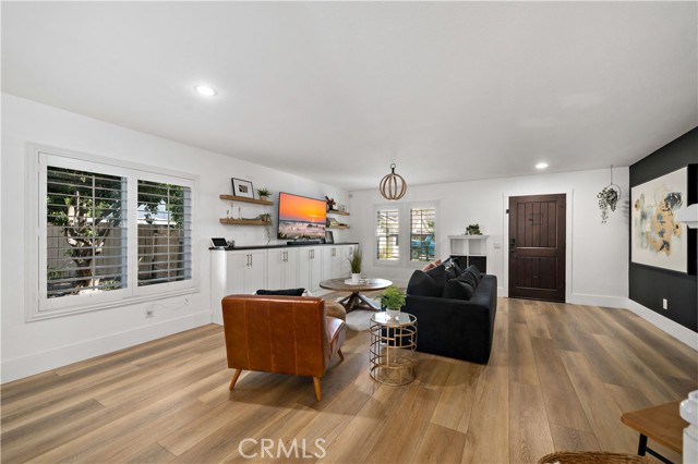 Detail Gallery Image 3 of 36 For 33429 Corte Figueroa, Temecula,  CA 92592 - 4 Beds | 2/1 Baths