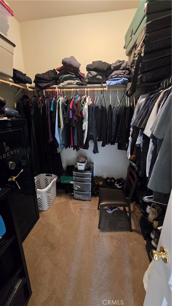 https://media.crmls.org/medias/15353945-a369-4802-8d51-55d7ff9a43ae.jpg?preset=X-Large