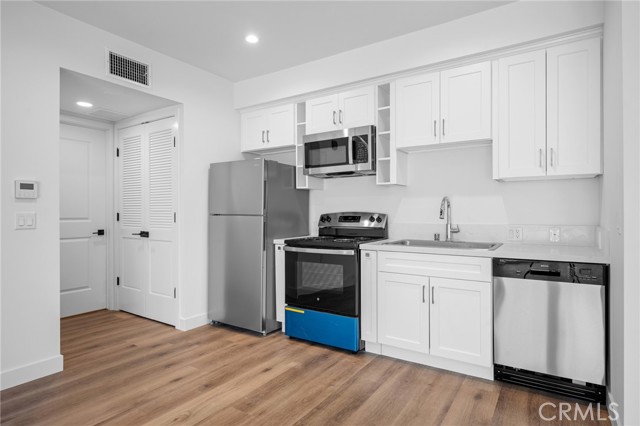 Detail Gallery Image 10 of 18 For 10657 Moorpark St #405,  North Hollywood,  CA 91602 - 1 Beds | 1 Baths