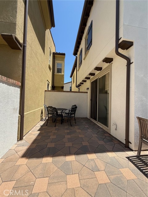651 E Valencia Street, Anaheim CA: https://media.crmls.org/medias/153656c3-270a-4d6d-9716-2860a08bbbef.jpg