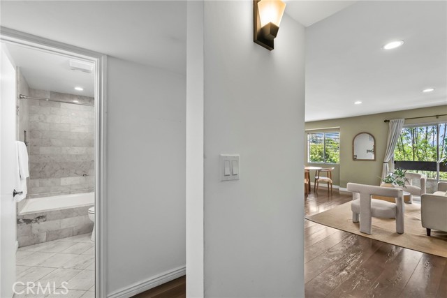 Detail Gallery Image 20 of 40 For 2700 Cahuenga Bld #3104,  Hollywood Hills,  CA 90068 - 1 Beds | 1 Baths