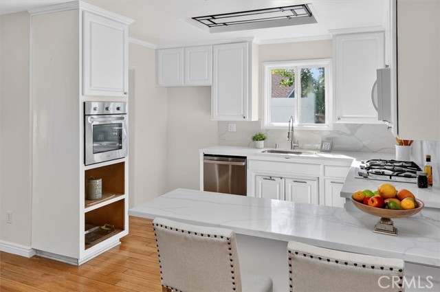 Detail Gallery Image 10 of 41 For 8846 Laramie Ave, Winnetka,  CA 91306 - 4 Beds | 3 Baths