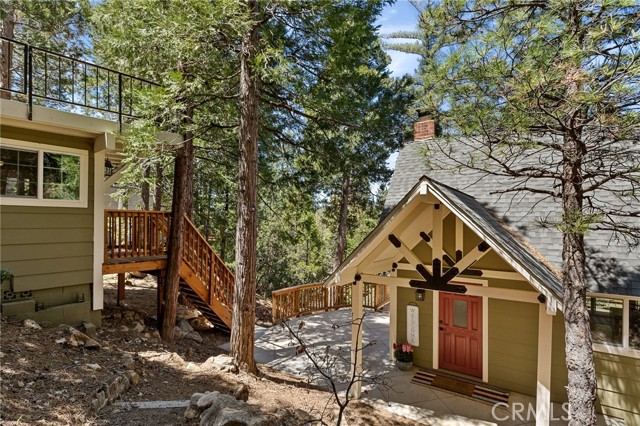 Detail Gallery Image 2 of 42 For 784 Bishorn Dr, Lake Arrowhead,  CA 92352 - 4 Beds | 2 Baths