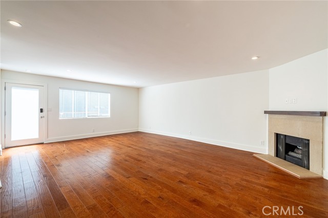 Detail Gallery Image 2 of 27 For 1825 Selby Ave #102,  Los Angeles,  CA 90025 - 2 Beds | 2 Baths