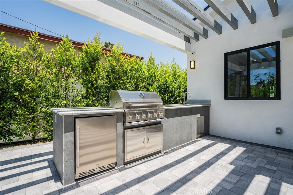 251 S Griffith Park DriveBurbank image #48