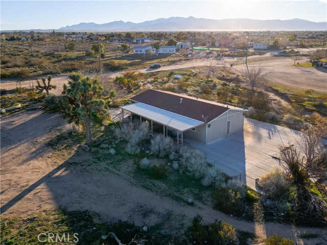 Detail Gallery Image 3 of 13 For 10374 Olivine, Victorville,  CA 92392 - 3 Beds | 2 Baths
