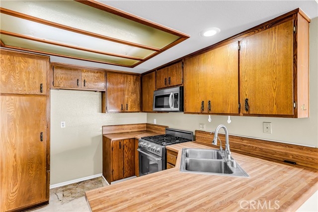 Detail Gallery Image 7 of 24 For 6348 Swallow, Ventura,  CA 93003 - 3 Beds | 2 Baths