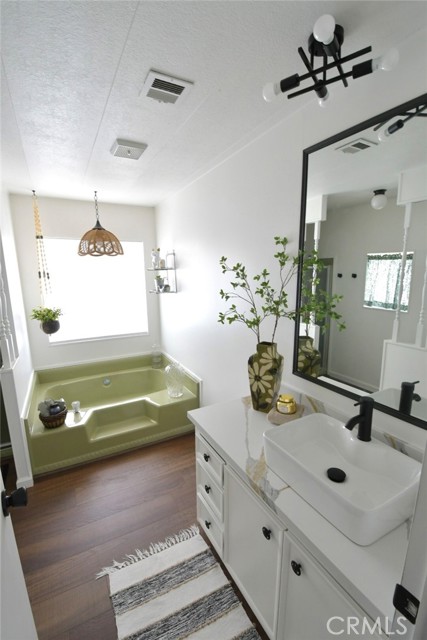 Detail Gallery Image 11 of 42 For 43715 Payne Ave, Hemet,  CA 92544 - 2 Beds | 2 Baths