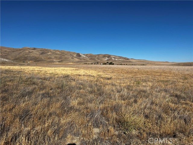 Detail Gallery Image 3 of 6 For 3 Arriba Trl, Santa Margarita,  CA 93453 - – Beds | – Baths