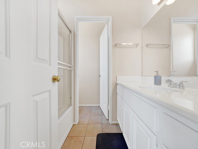 Detail Gallery Image 20 of 27 For 2347 Sunningdale Dr, Tustin,  CA 92782 - 2 Beds | 2/1 Baths