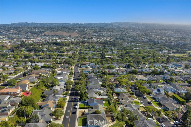 Detail Gallery Image 11 of 13 For 22623 Linda Dr, Torrance,  CA 90505 - 3 Beds | 2 Baths