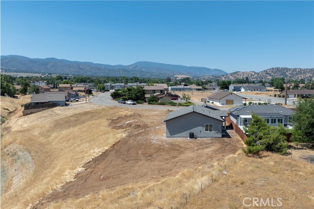 Detail Gallery Image 23 of 26 For 21640 Loop St, Tehachapi,  CA 93561 - 3 Beds | 2 Baths