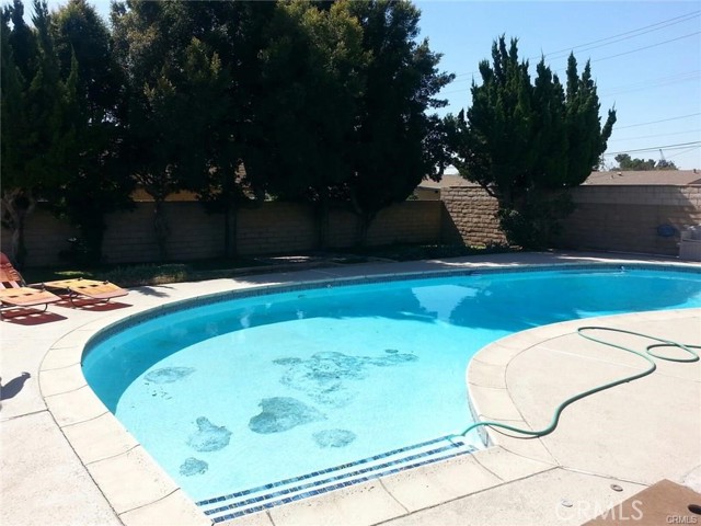 Image 2 for 16137 Ivy Ave, Fontana, CA 92335