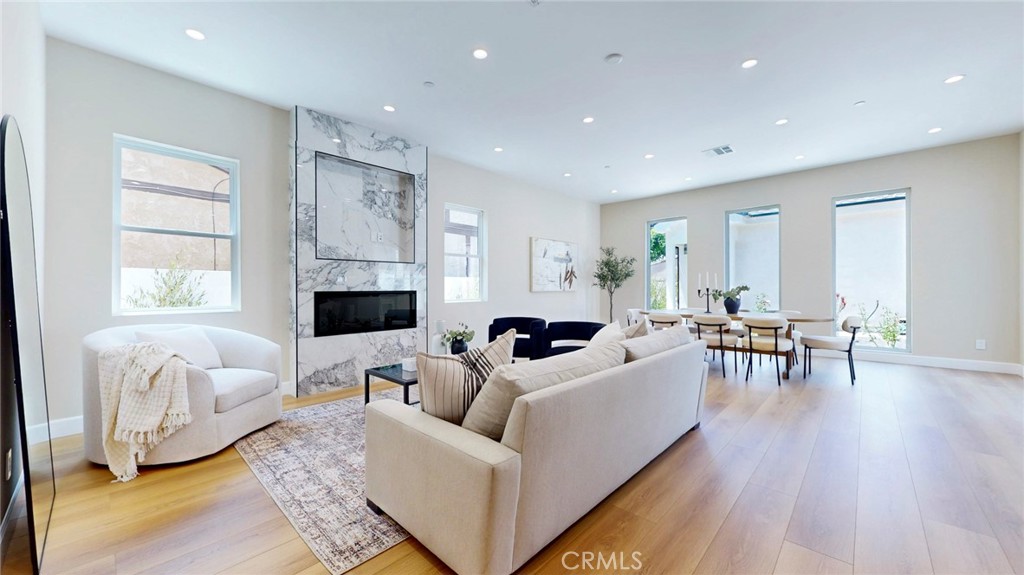 153Bc986 Bc45 4Dfb B51D 6E747Bdaddb5 421 N Catalina Street, Burbank, Ca 91505 &Lt;Span Style='BackgroundColor:transparent;Padding:0Px;'&Gt; &Lt;Small&Gt; &Lt;I&Gt; &Lt;/I&Gt; &Lt;/Small&Gt;&Lt;/Span&Gt;