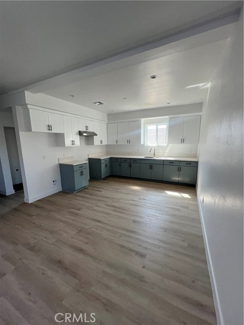 1128 Ardmore, Los Angeles CA: https://media.crmls.org/medias/153bf40c-9cf3-4600-bc17-89fc1c100c86.jpg