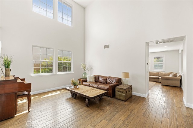 28481 Scenic Bay Cove, Menifee CA: https://media.crmls.org/medias/153c2c85-daf0-4067-b495-9c495c3a3231.jpg