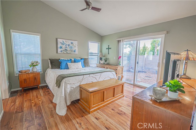Detail Gallery Image 21 of 74 For 20164 Crestview Dr., Canyon Country,  CA 91351 - 3 Beds | 2 Baths