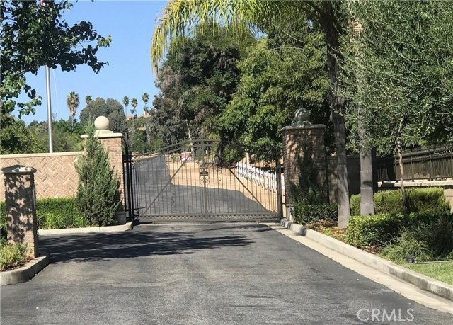 38538 Martin Ranch Road, Temecula CA: https://media.crmls.org/medias/153c769b-6188-46af-a8a7-1906352ea230.jpg
