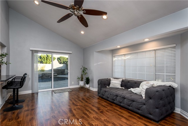 Image 10 of 31 For 1126 Naples  