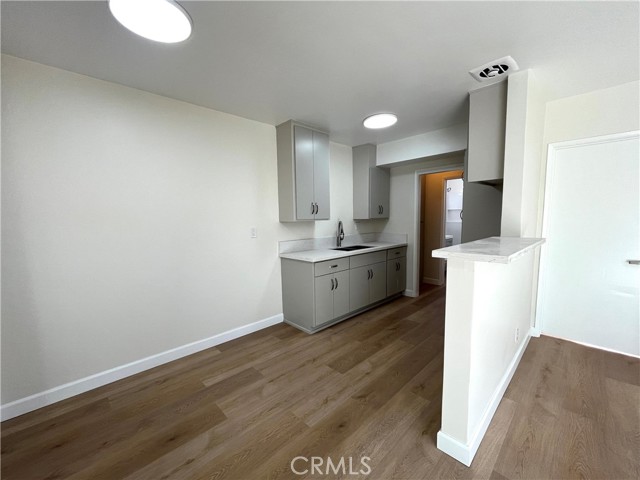 Detail Gallery Image 5 of 9 For 3430 W 63rd St #3,  Los Angeles,  CA 90043 - 1 Beds | 1 Baths