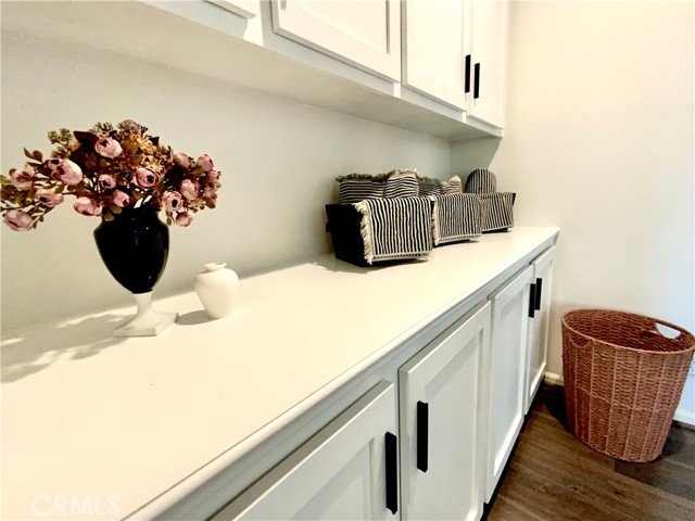 Detail Gallery Image 16 of 22 For 24024 Bridgeport Ln #25,  Valencia,  CA 91355 - 3 Beds | 2/1 Baths
