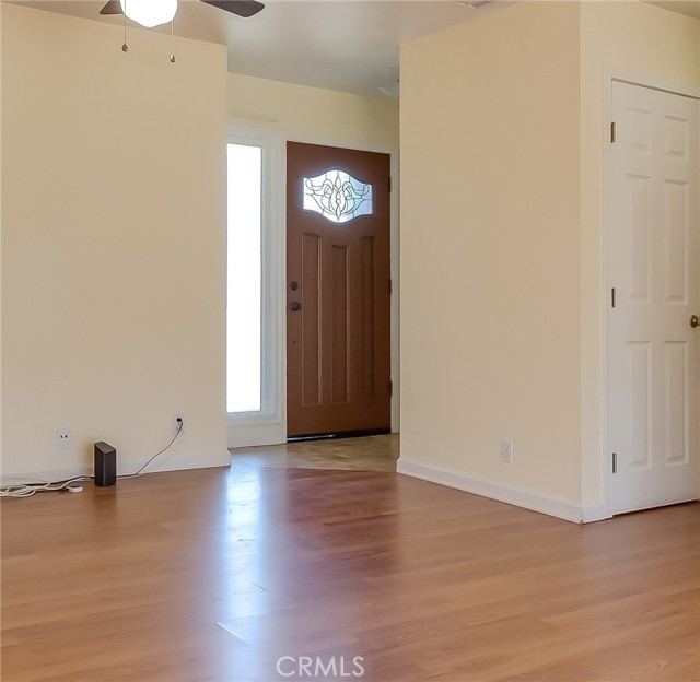633 Elaine Avenue, Oceanside CA: https://media.crmls.org/medias/153e1db3-02fa-48d4-9bb9-d653eaf99d32.jpg