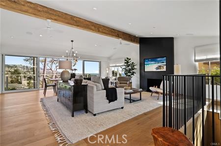 Detail Gallery Image 4 of 42 For 515 Poplar St, Laguna Beach,  CA 92651 - 3 Beds | 3/1 Baths