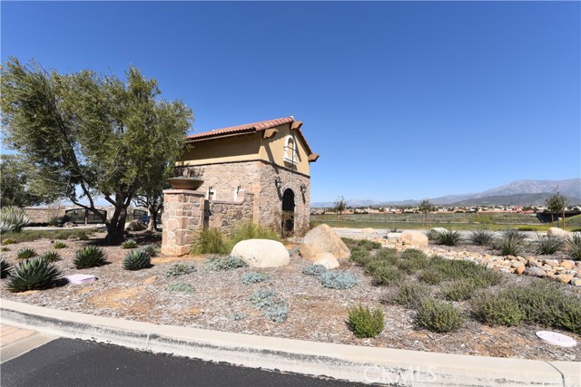 Detail Gallery Image 32 of 33 For 36913 Arezzo Ct, Beaumont,  CA 92223 - 4 Beds | 2/1 Baths