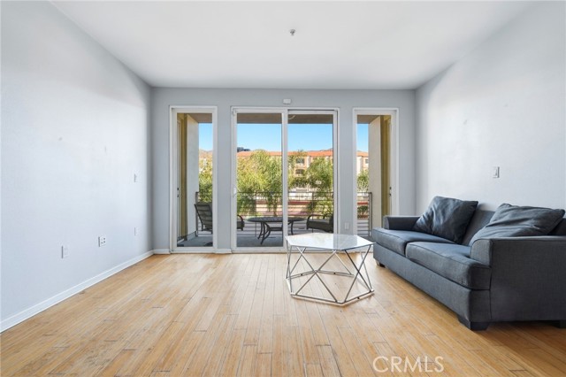 Detail Gallery Image 7 of 24 For 250 N First St #336,  Burbank,  CA 91502 - 2 Beds | 2 Baths