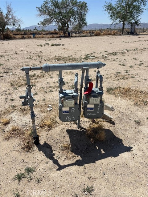 11690 Camp Rock Rd, Lucerne Valley CA: https://media.crmls.org/medias/15414dfc-0132-4823-8ee7-eedf22655c26.jpg