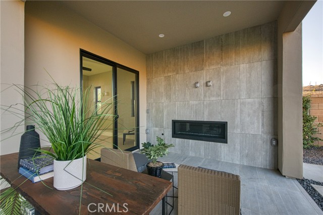 Detail Gallery Image 5 of 68 For 940 Terrace Pl, Madera,  CA 93636 - 4 Beds | 4/1 Baths
