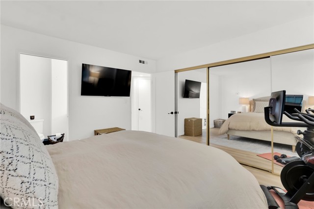 Detail Gallery Image 14 of 21 For 5530 Thornburn St #102,  Los Angeles,  CA 90045 - 2 Beds | 2 Baths