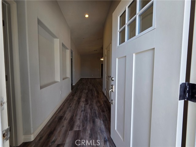 Detail Gallery Image 3 of 20 For 1140 Monterey, Barstow,  CA 92311 - 4 Beds | 2 Baths