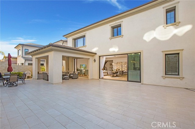 85 Spacial, Irvine CA: https://media.crmls.org/medias/15434359-c3a0-4e7e-ba28-fe3ad229d2a6.jpg