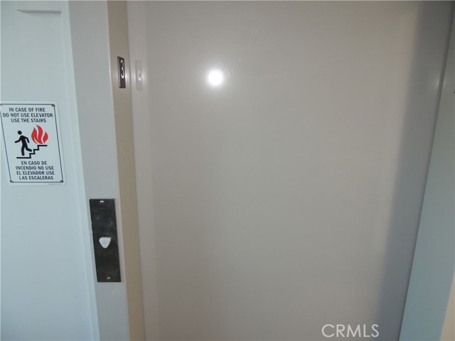 Detail Gallery Image 11 of 15 For 22735 Del Valle St #3,  Woodland Hills,  CA 91364 - 2 Beds | 1 Baths