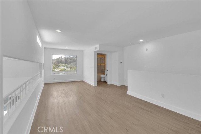 390 S Sepulveda Boulevard, Brentwood CA: https://media.crmls.org/medias/1543839d-7037-46ba-9ef0-18b817eeffa3.jpg