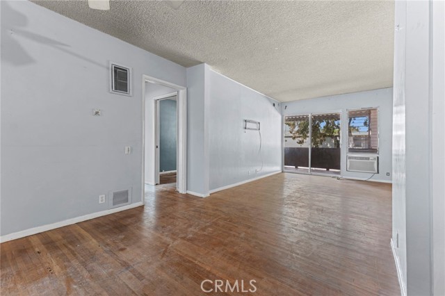 4353 Colfax Avenue, 41 photo 5