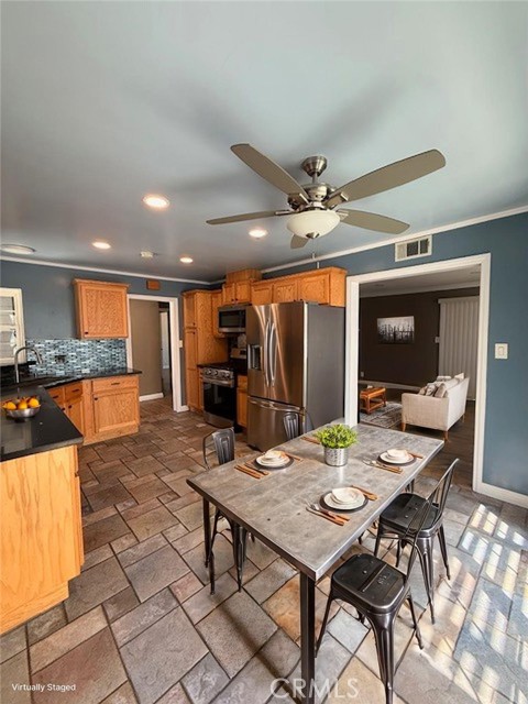 Detail Gallery Image 15 of 28 For 2617 Pearson, Fullerton,  CA 92831 - 3 Beds | 2 Baths