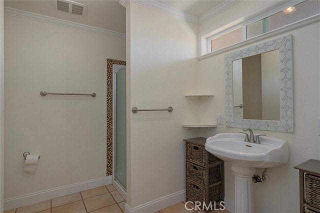 6354 Berkshire Avenue, Paradise CA: https://media.crmls.org/medias/1544f567-4de4-4872-8ed1-9c30e1fe562b.jpg