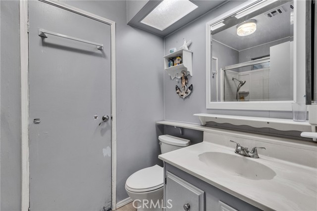 Detail Gallery Image 14 of 29 For 320 N Park Vista St #160,  Anaheim,  CA 92806 - 3 Beds | 2 Baths