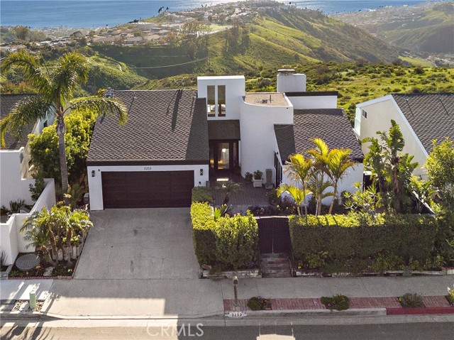 Detail Gallery Image 42 of 58 For 3253 Alta Laguna Blvd, Laguna Beach,  CA 92651 - 4 Beds | 4 Baths