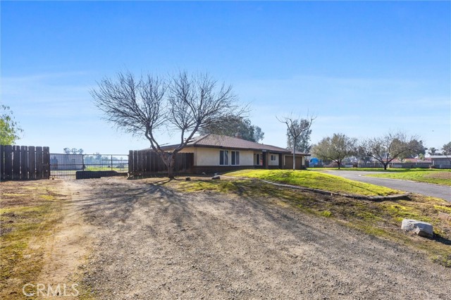 7519 Man O War Street, Bakersfield CA: https://media.crmls.org/medias/1546ff5a-cc58-4517-89ae-8f6a98956a21.jpg