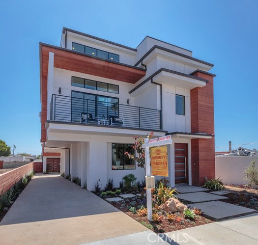 521 Gertruda, Redondo Beach, California 90277, 3 Bedrooms Bedrooms, ,3 BathroomsBathrooms,Residential,Sold,Gertruda,PV17159971