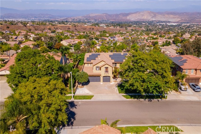 Detail Gallery Image 3 of 47 For 1581 Vandagriff Way, Corona,  CA 92883 - 5 Beds | 4/1 Baths