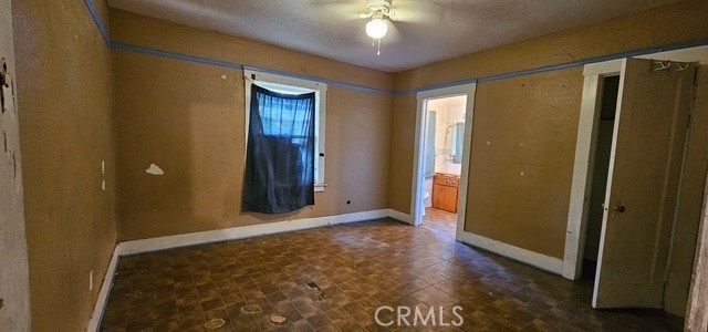4648 E Iowa, Fresno CA: https://media.crmls.org/medias/1547ae4d-630d-48a0-a77b-142541df9102.jpg
